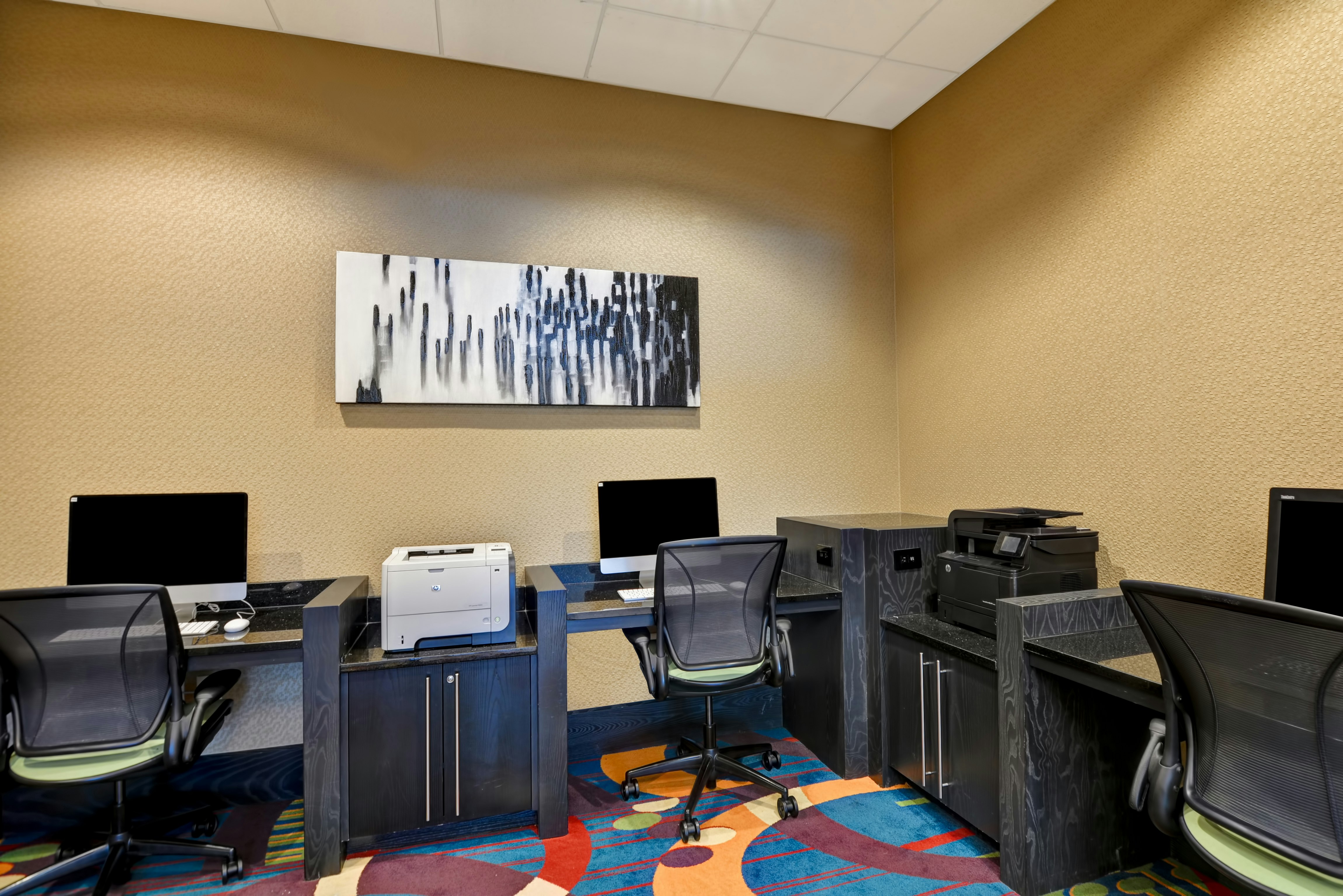 Hilton Garden Inn Raleigh Crabtree Valley 58/67
