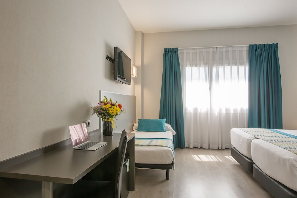 Hotel Venture Sant Cugat 23/52