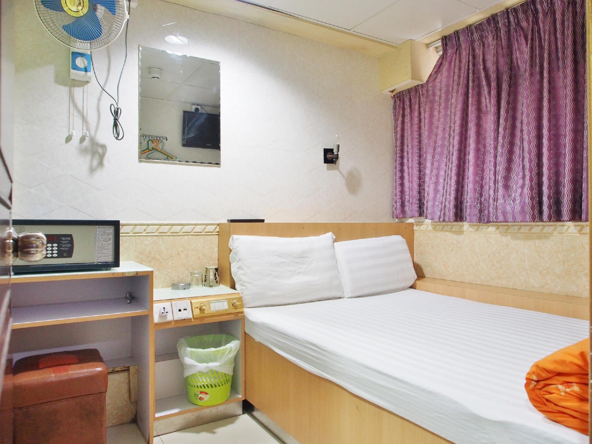 DELUXE, TRIPLE, 1 DOUBLE AND 1 SINGLE BED