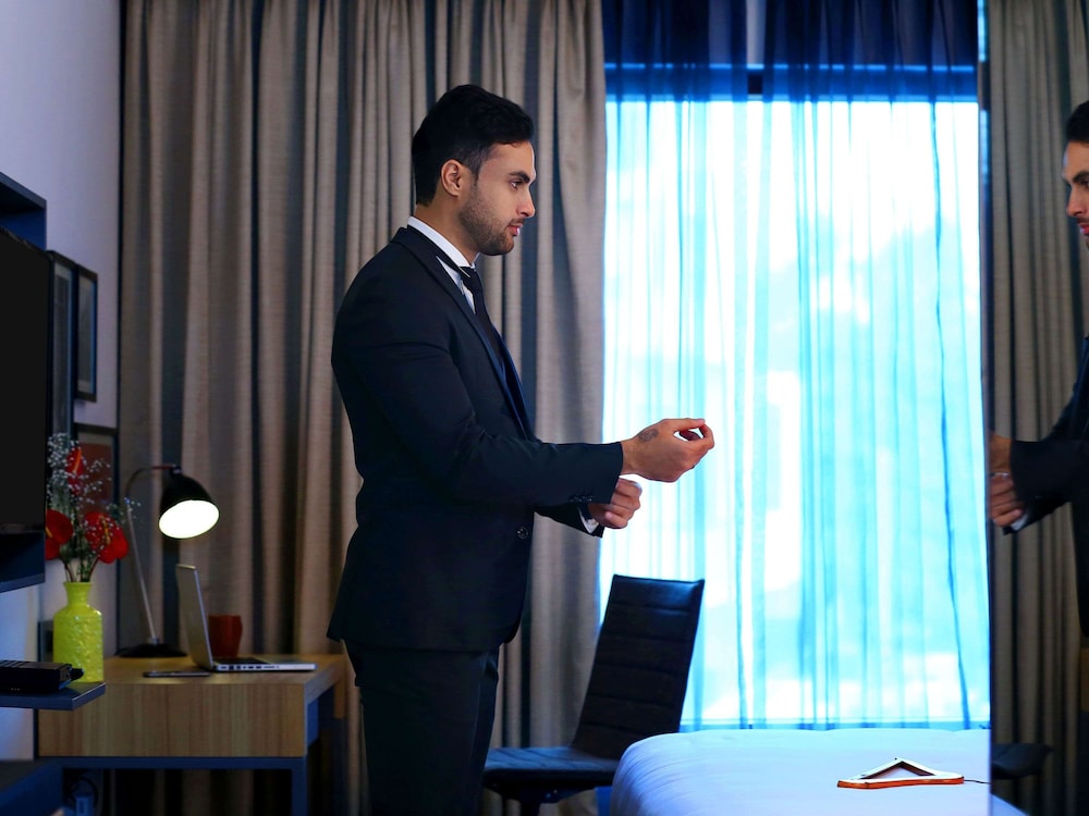 Grand Mercure Mysore 6/70