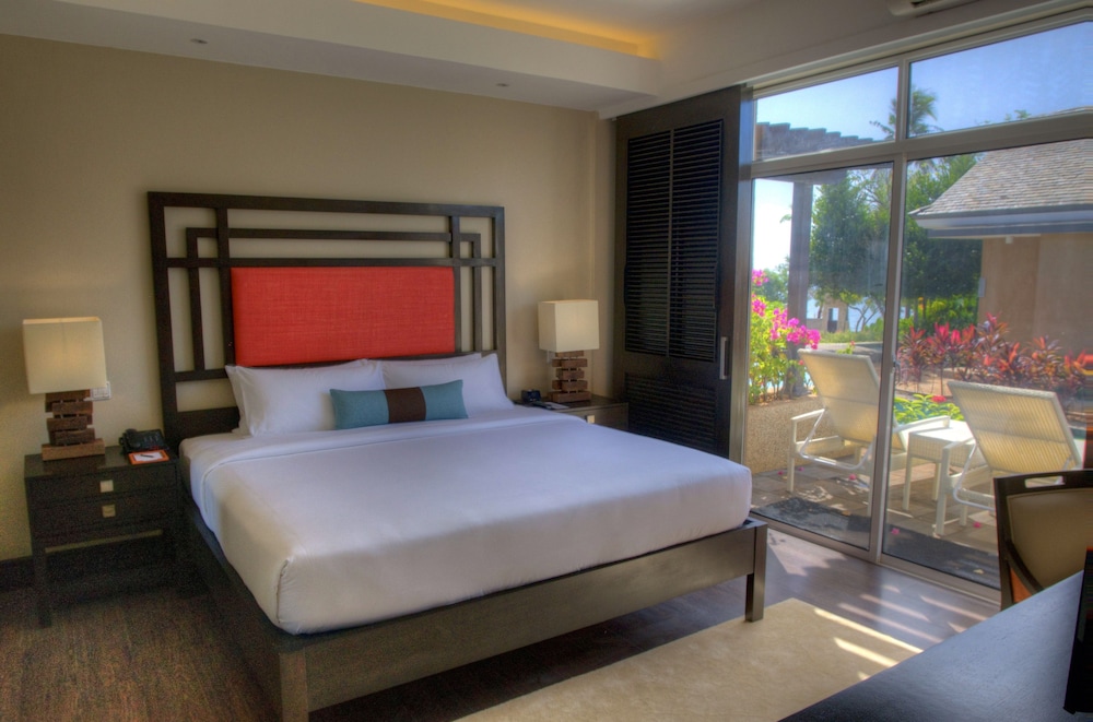 Be Grand Resort Bohol 12/50