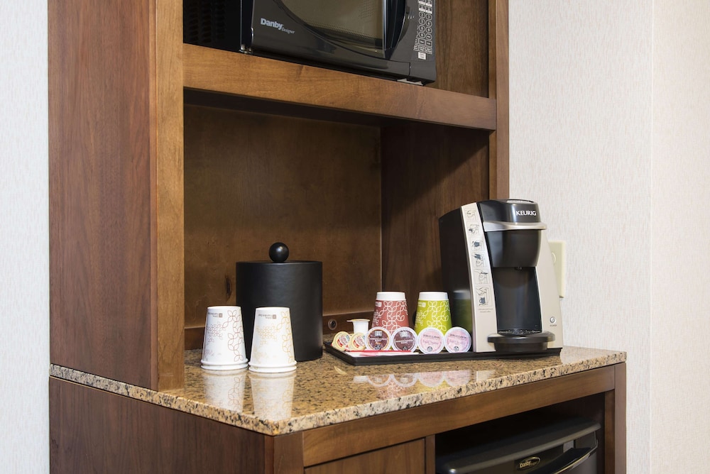 Hilton Garden Inn Louisville Downtown 78/87