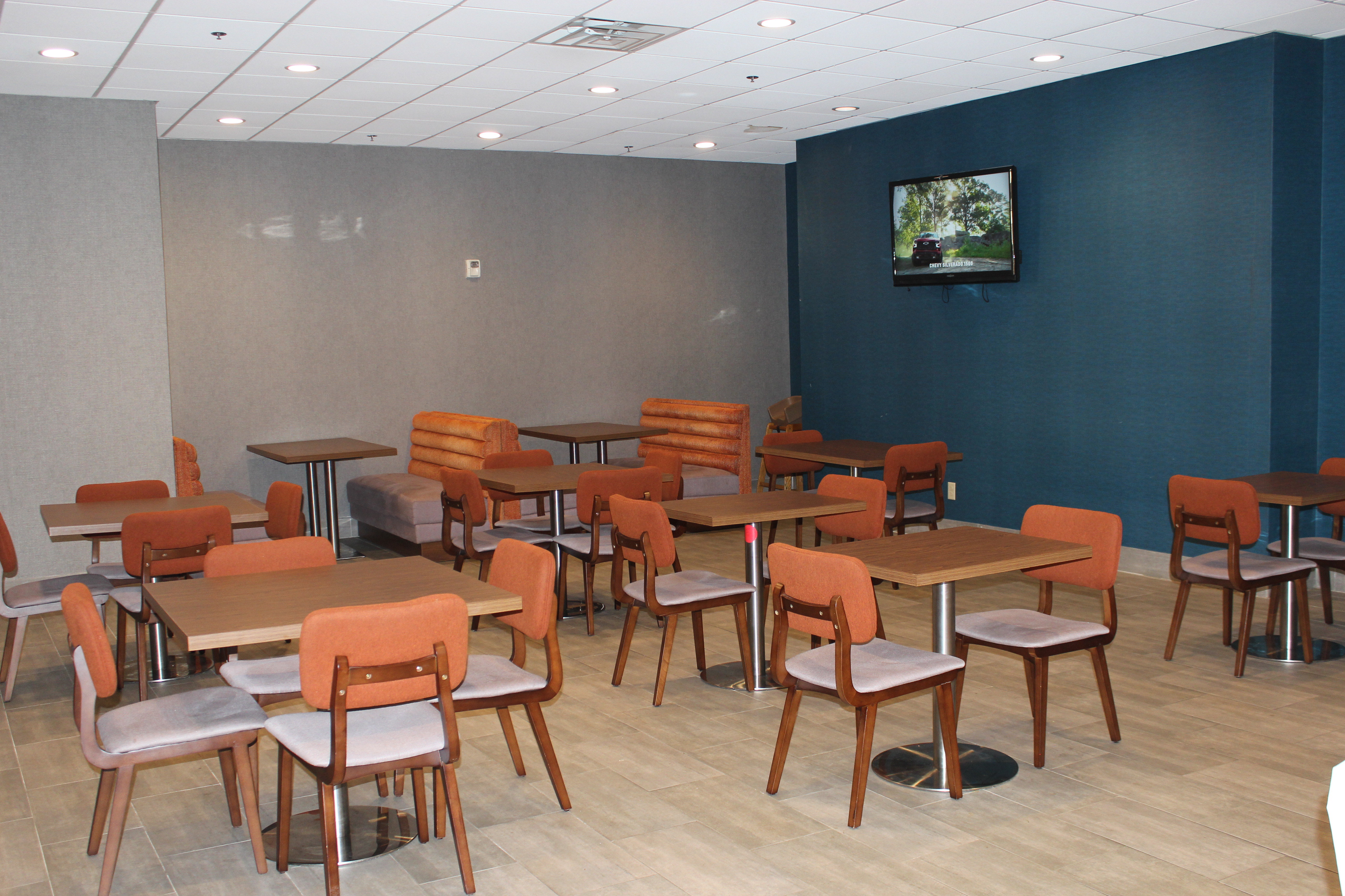 Holiday Inn Baton Rouge South 25/37