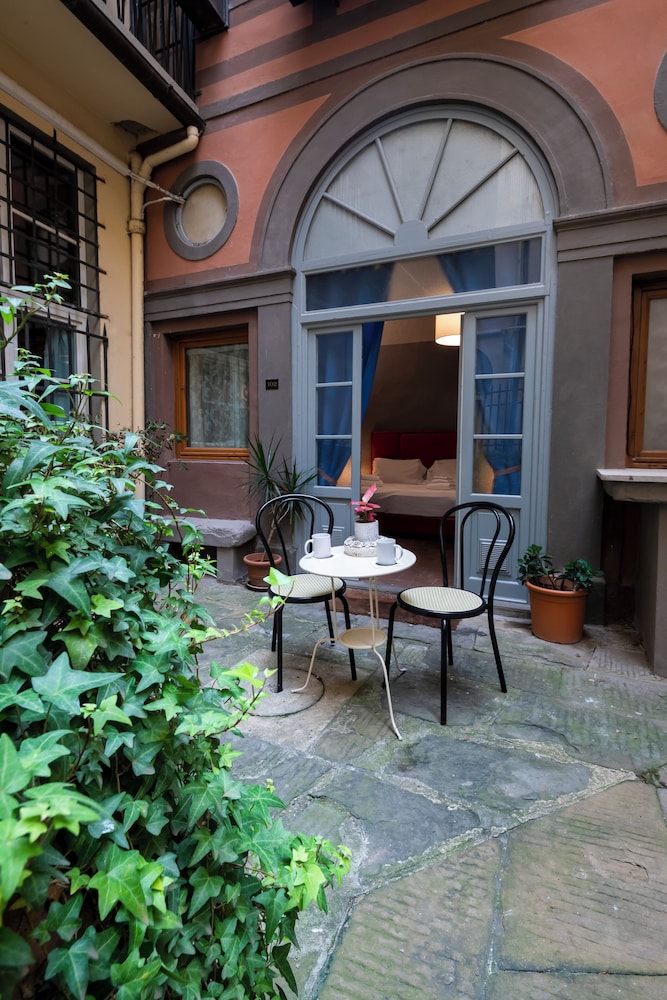 Soggiorno Pitti 42/50