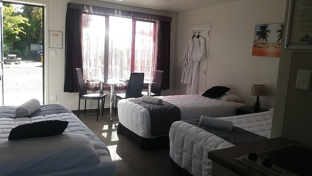All Seasons Holiday Park 10/50
