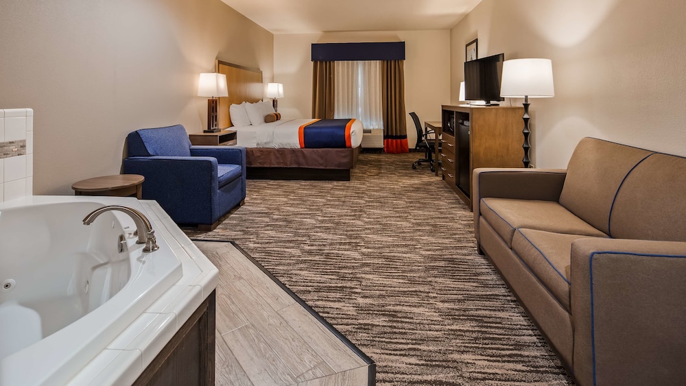Best Western Plus Ardmore Inn Suites 14/32