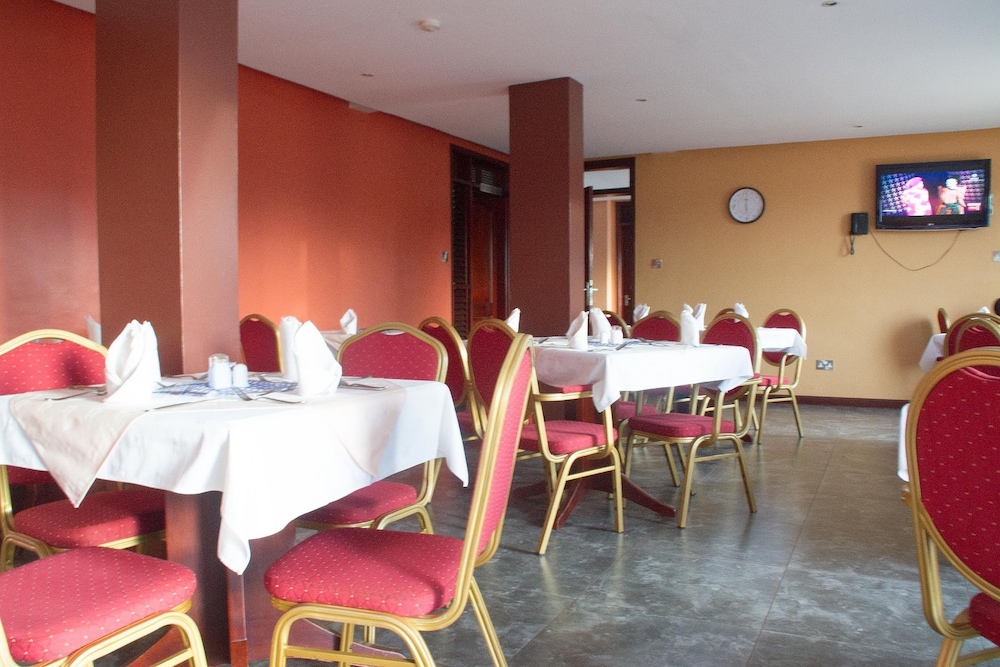 Sheron Hotel 42/51
