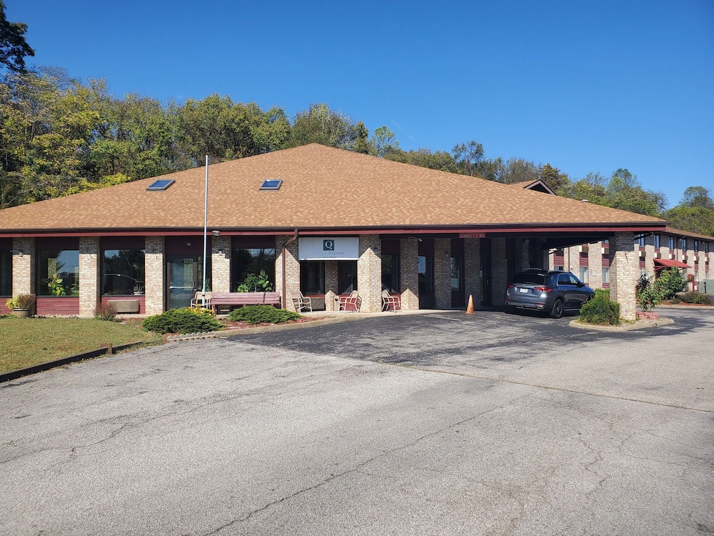 Quality Express Inn Suites Mineral Wells 3/49