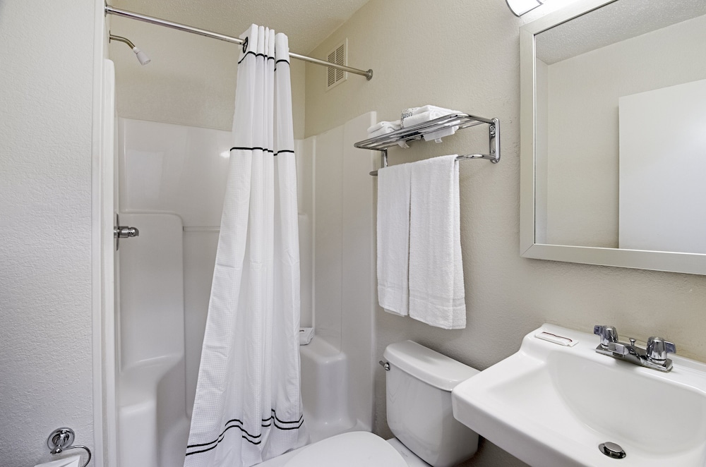 Suburban Studios Winston Salem-University Parkway 12/30