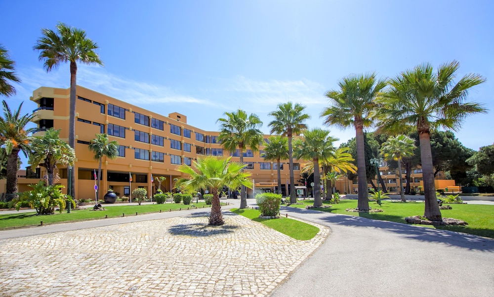 Auramar Beach Resort 11/67