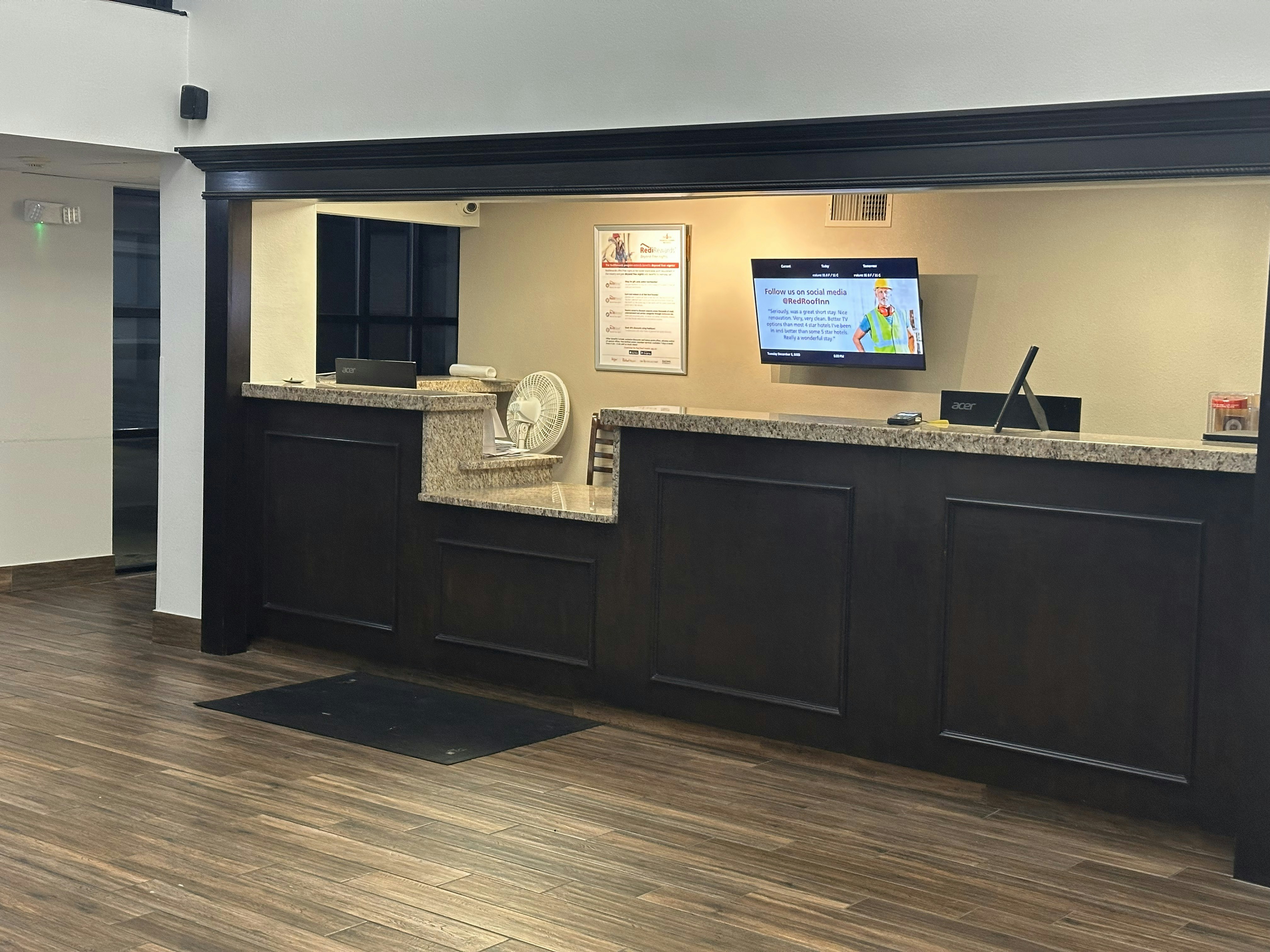 Red Roof Inn & Suites Middleborough 8/40