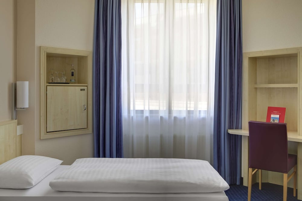 Rugs Hotel Augsburg, Trademark Collection by Wyndham 14/50