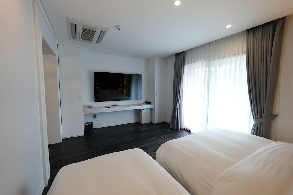 Hotel Amare 19/69