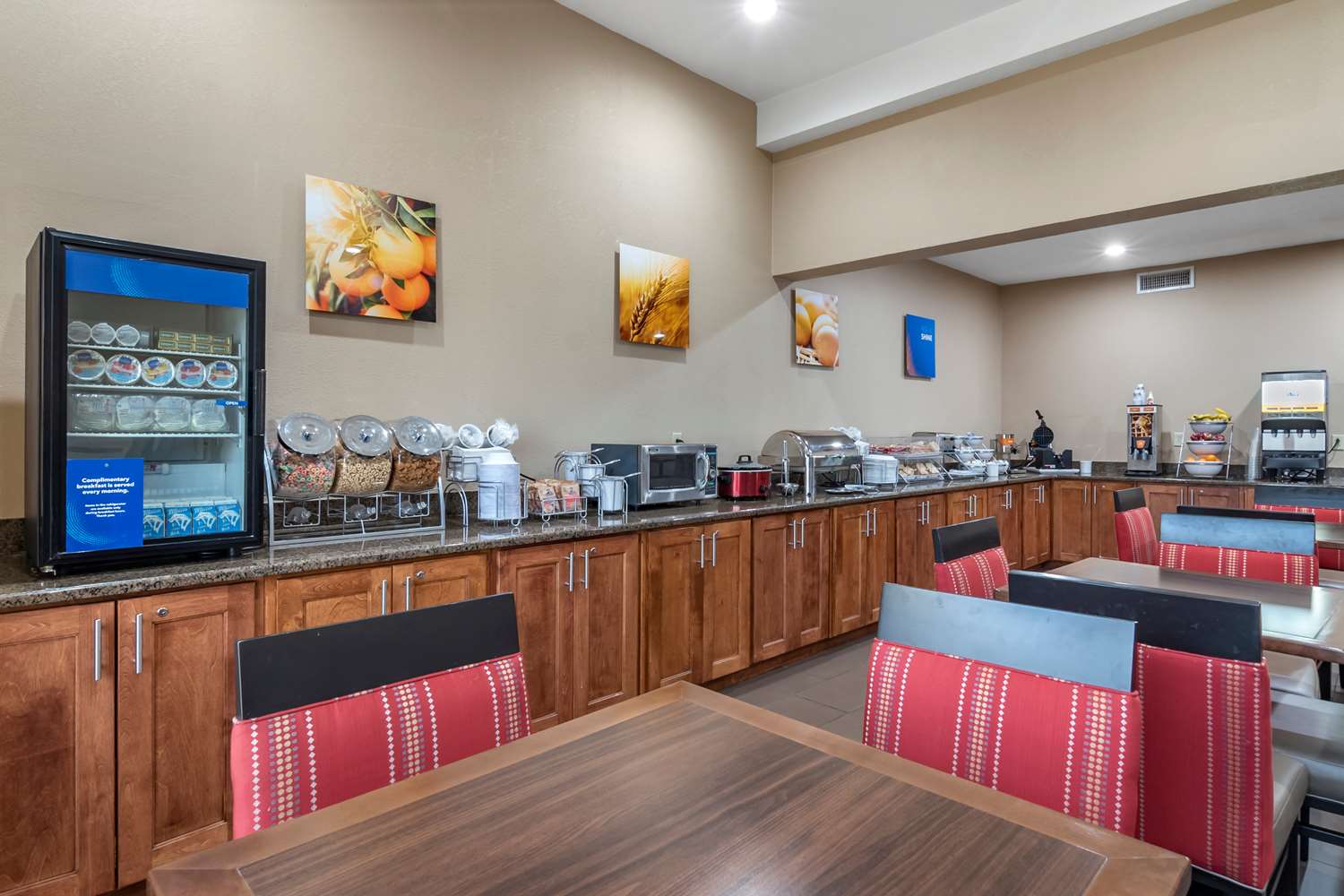 Comfort Inn and Suites Junction City Near Fort Riley 10/12