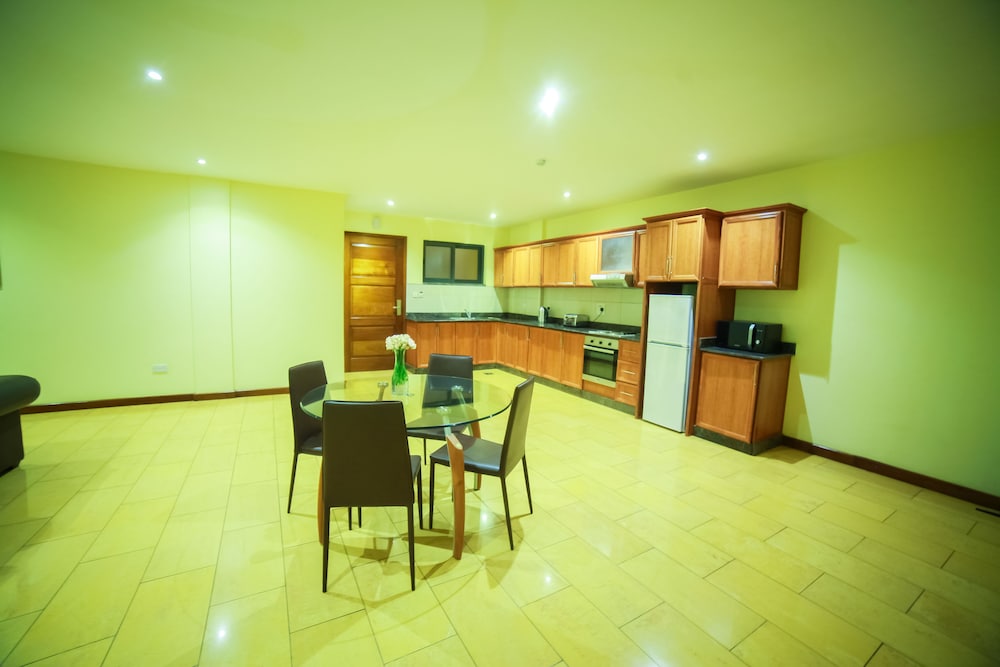 Bukoto Heights Apartments 69/73