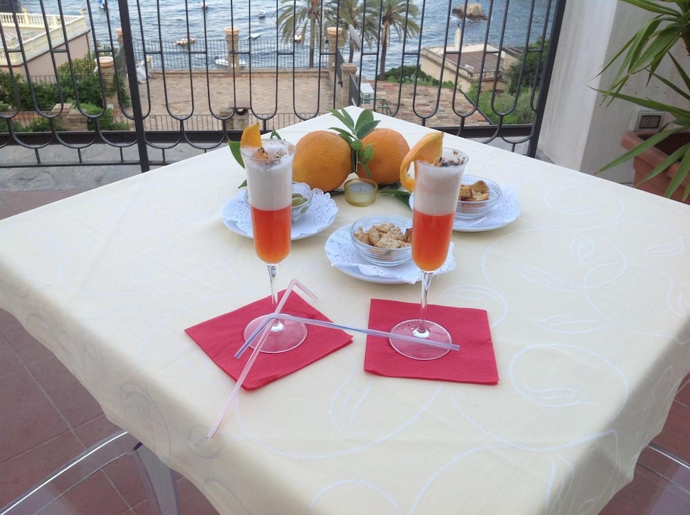 Hotel Baia Azzurra 60/70