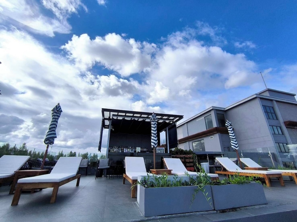 Ayathorn Bangkok Hotel 44/50