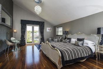 Super, Luxury, Suite, French Balcony, Hot Tub