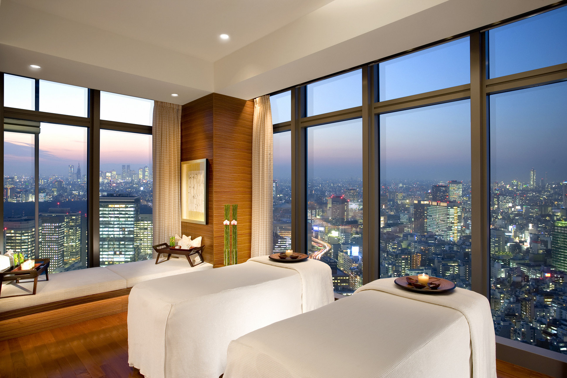 Mandarin Oriental Tokyo 10/50