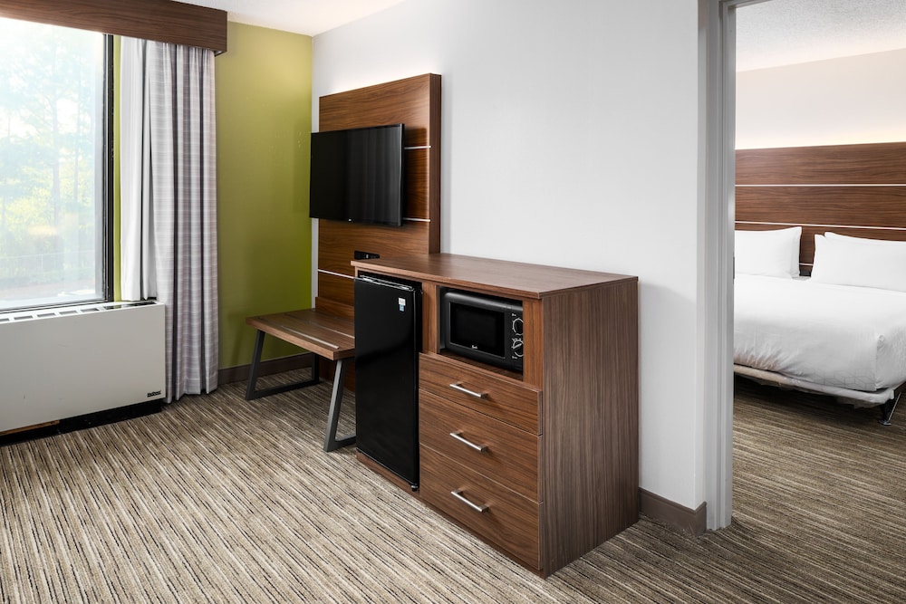 Holiday Inn Express Atlanta Airport College Park 12/57