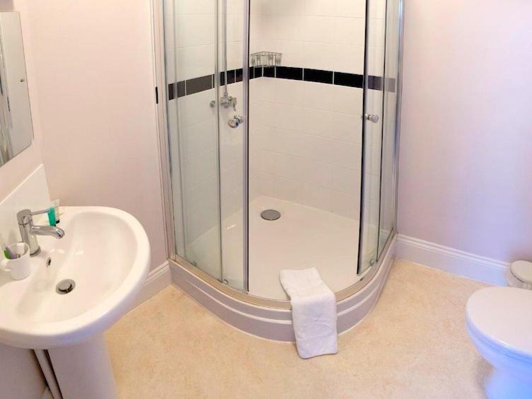 Botley Town House 15/15
