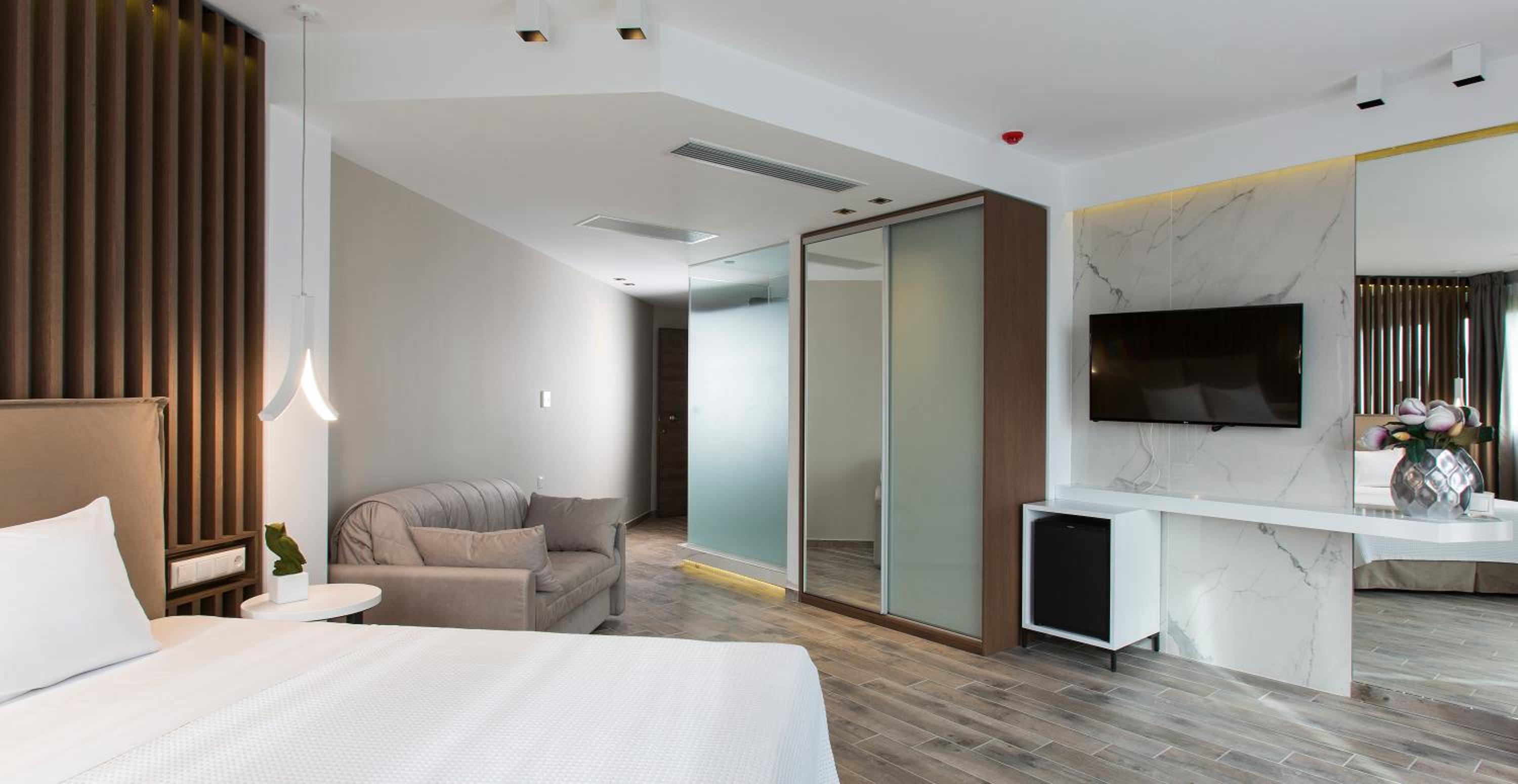 Exclusive, Beach Front, Ground Floor