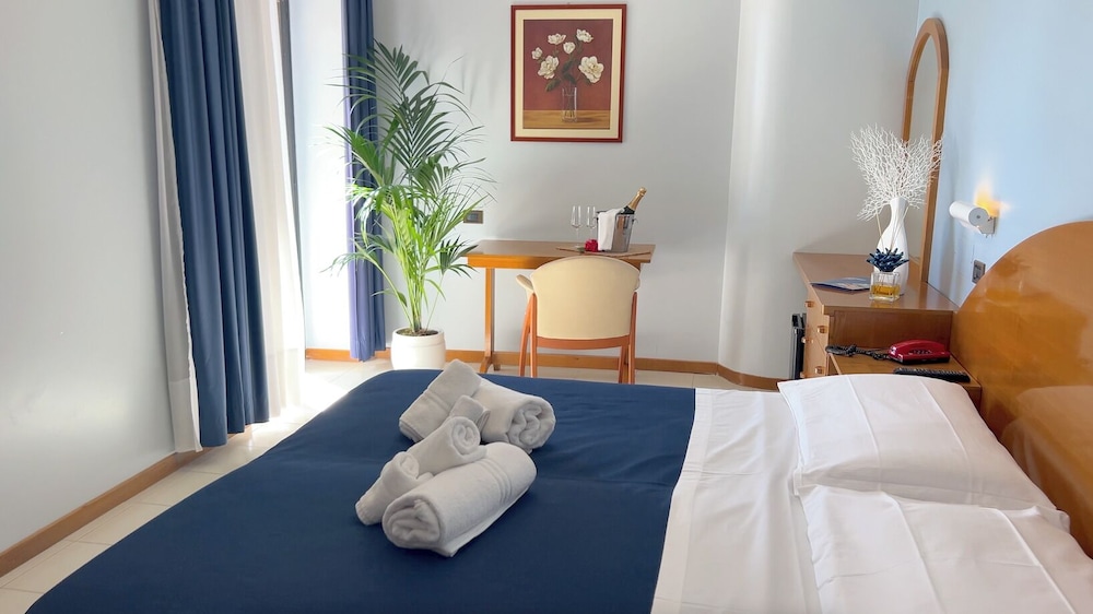 Bajamar Beach Hotel 17/49