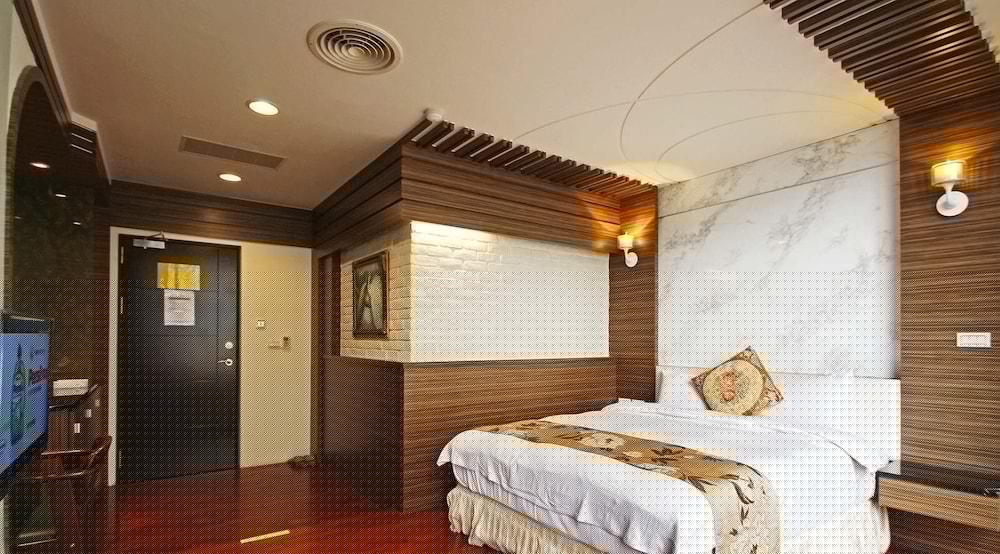 Shuian Lakeside Hotel 5/75