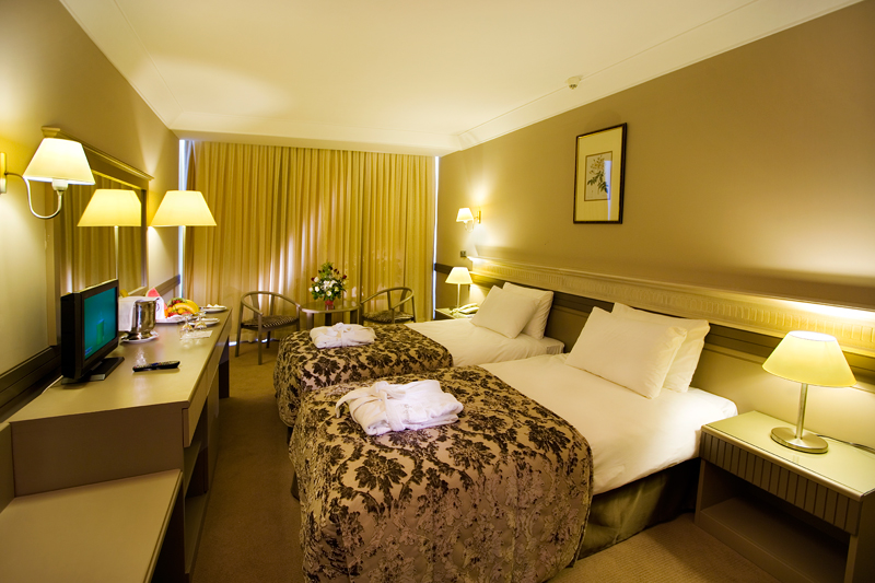 ROOM, DOUBLE BED, SIDE SEA VIEW