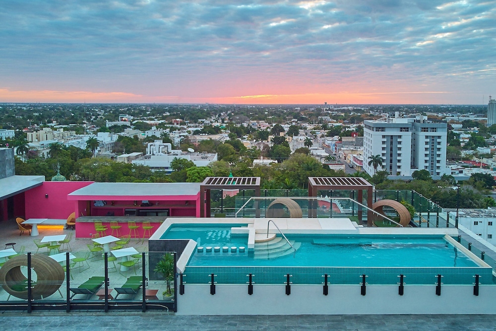 City Express Plus by Marriott Merida 7/57