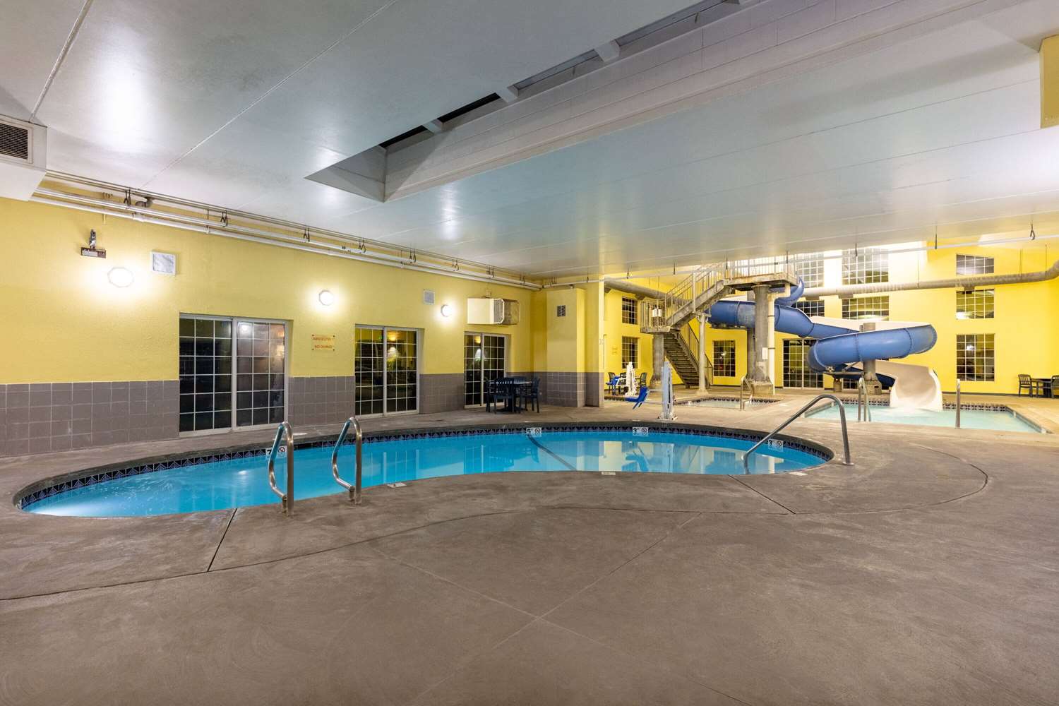 Ramada by Wyndham Spokane Airport 14/34