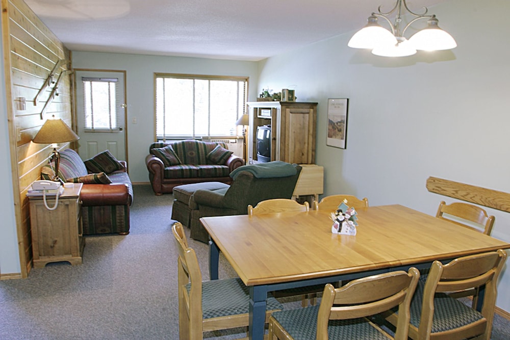 The Griz Inn 43/69