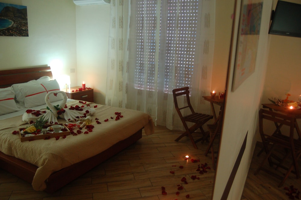 Antadia B&B 14/63