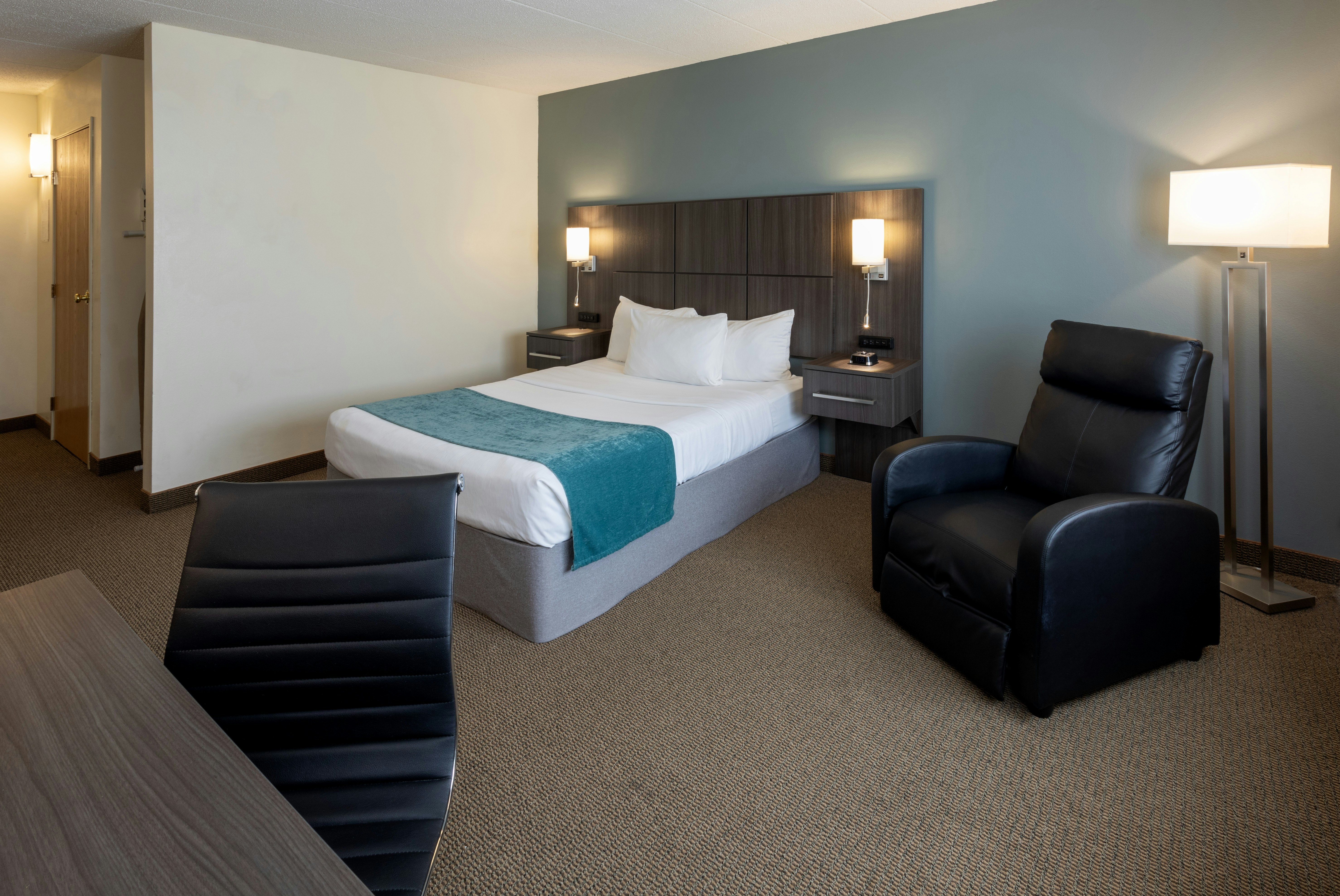 Paynesville Inn And Suites 9/24