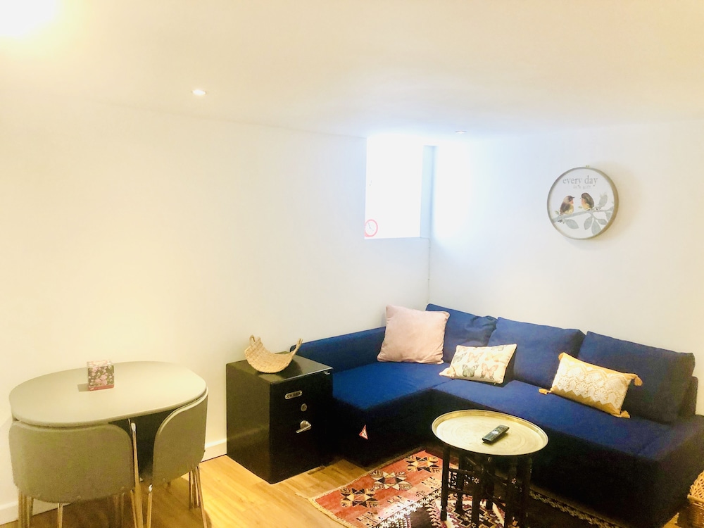 Westbank Hotel - Guest House 30/50