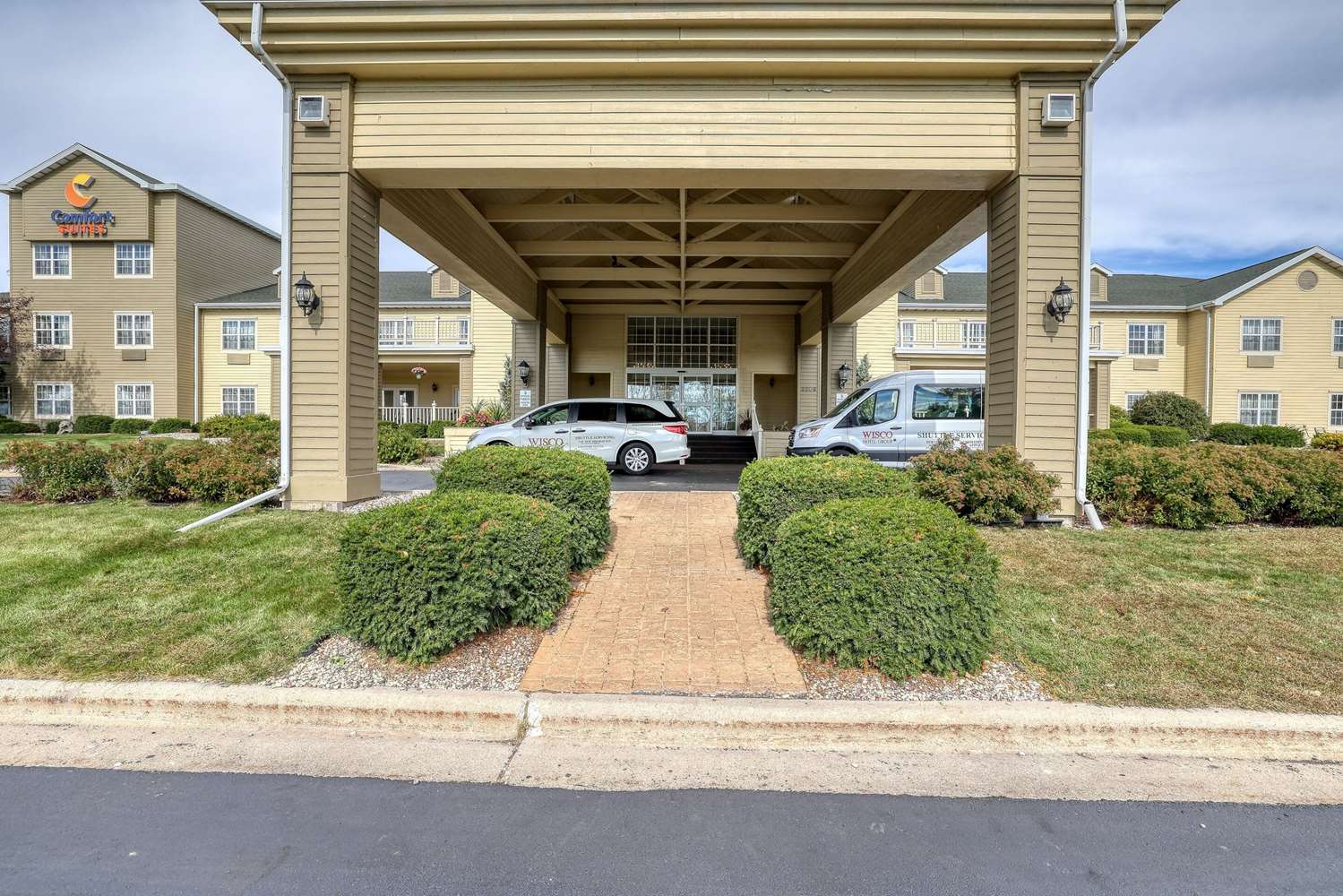 Comfort Suites Appleton Airport 26/27