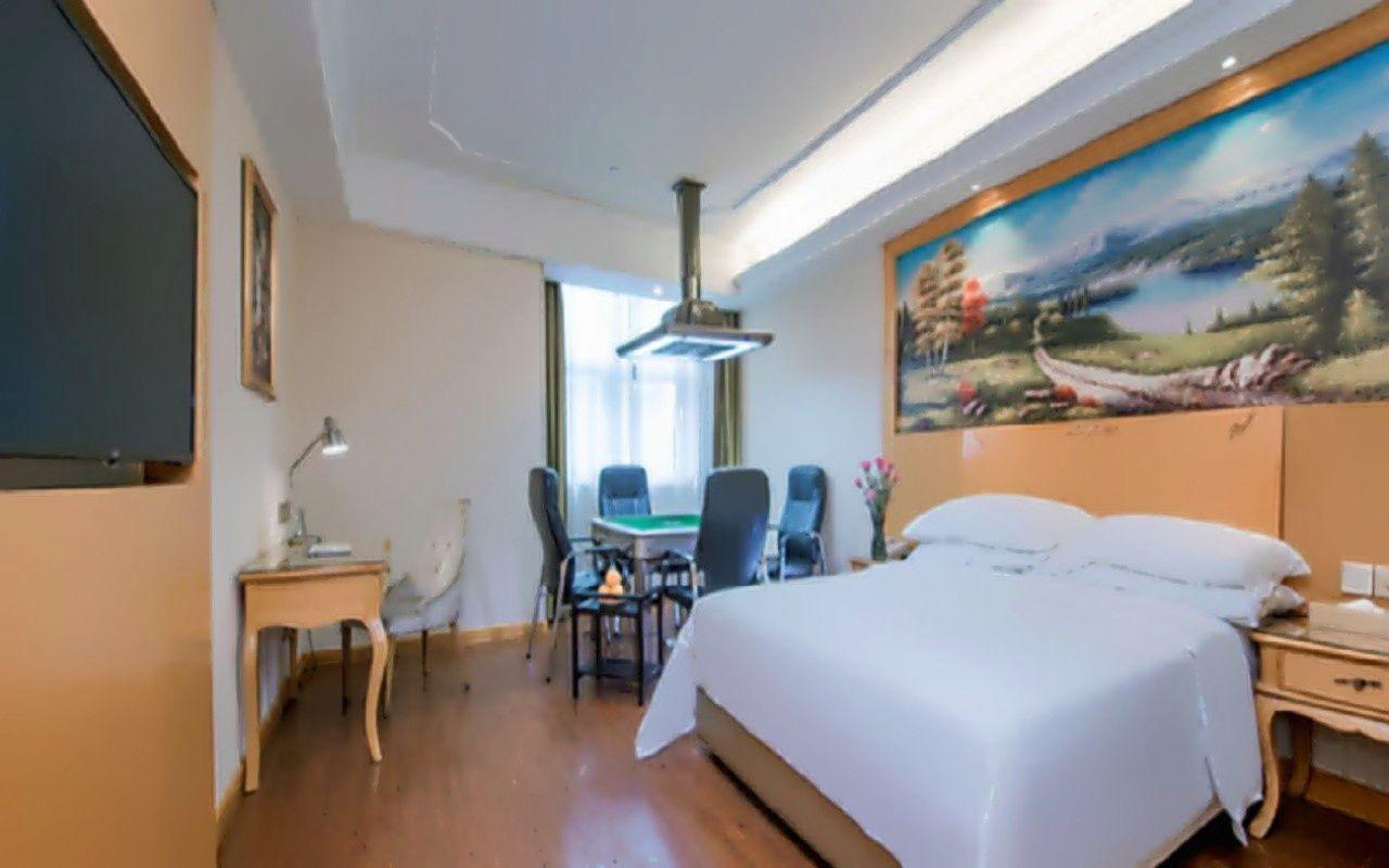 Vienna International Hotel (Wuhan Wujia Mountain Qixiong Road) 22/30