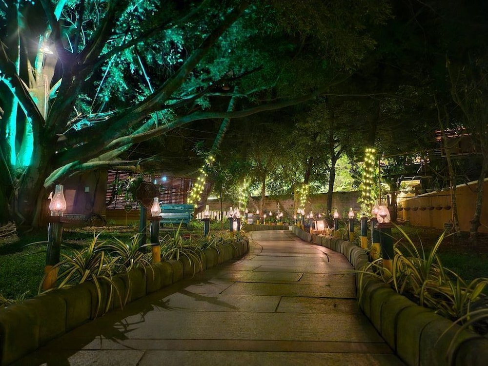 HOYSALA VILLAGE RESORT 47/50