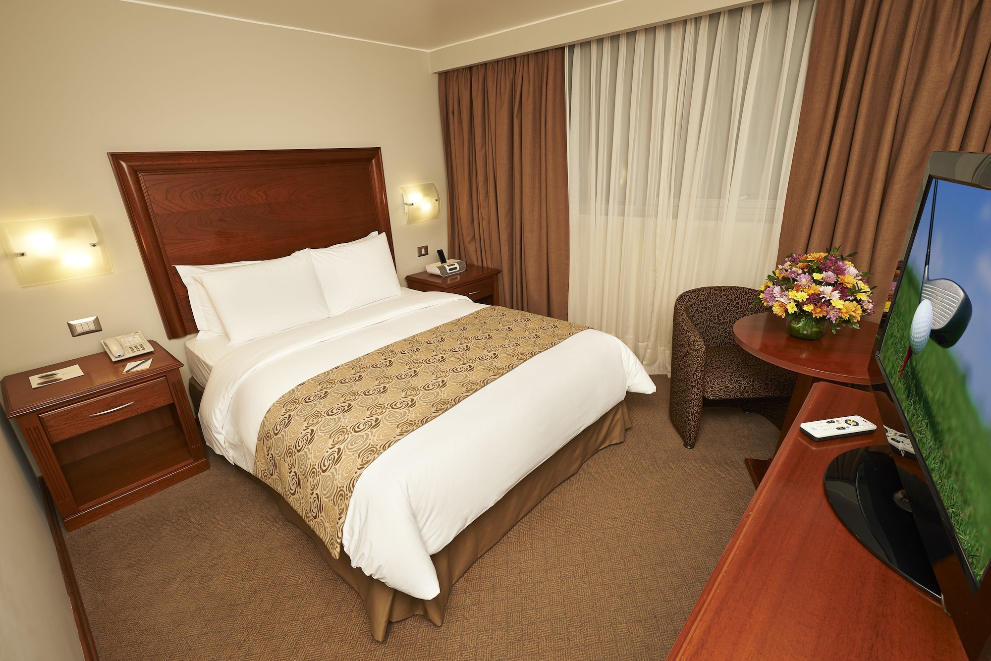 DELUXE, SUITE