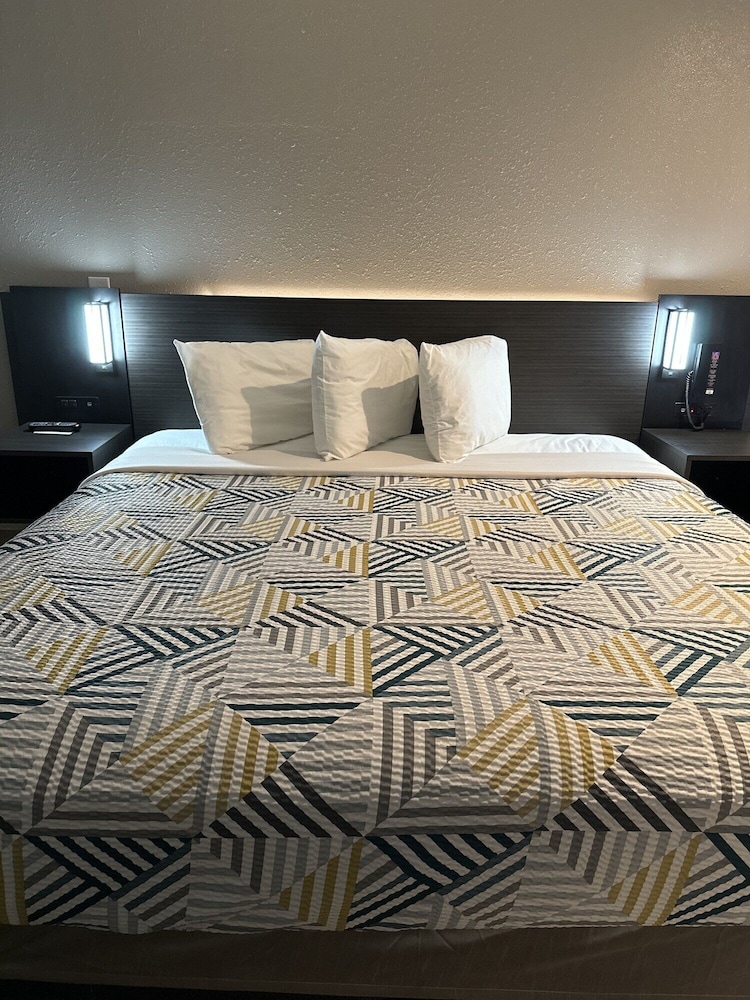 Motel6 Pooler, GA - Savannah Airport 32/50