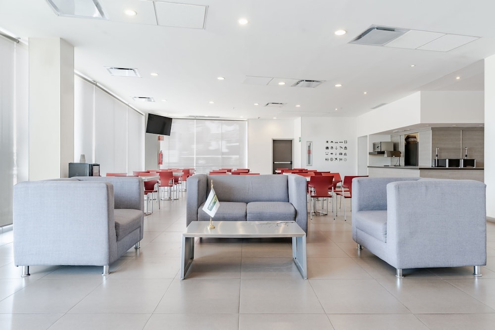 City Express Junior by Marriott Aguascalientes Centro 28/46