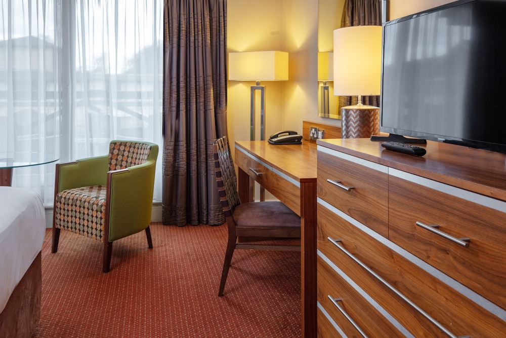 Hampshire Court Hotel & Spa 37/65