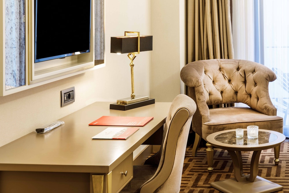 Ramada By Wyndham Istanbul Golden Horn 33/58