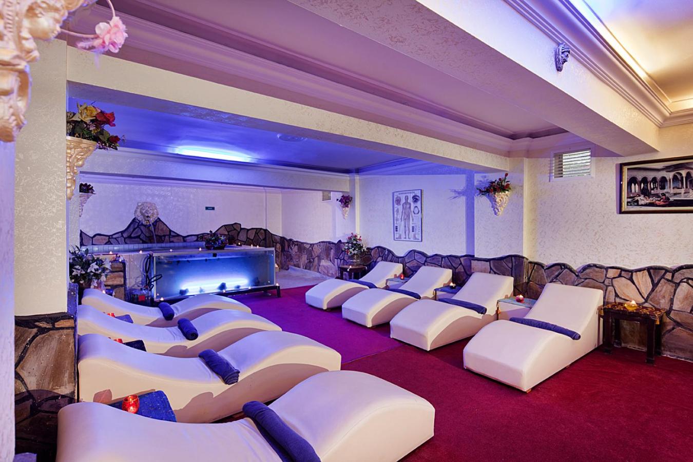 Larissa Garden Hotel 31/39