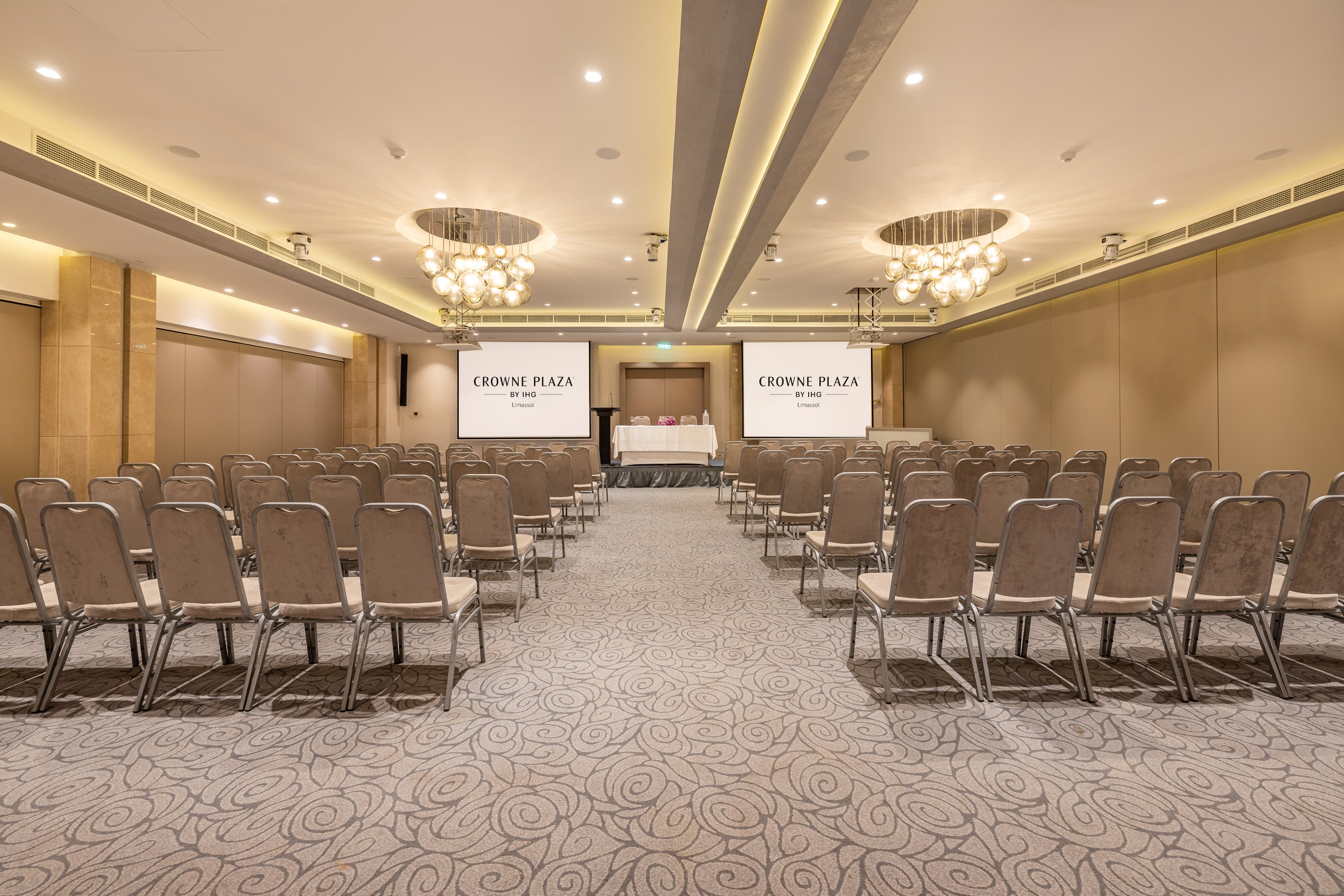 Crowne Plaza Limassol 62/75