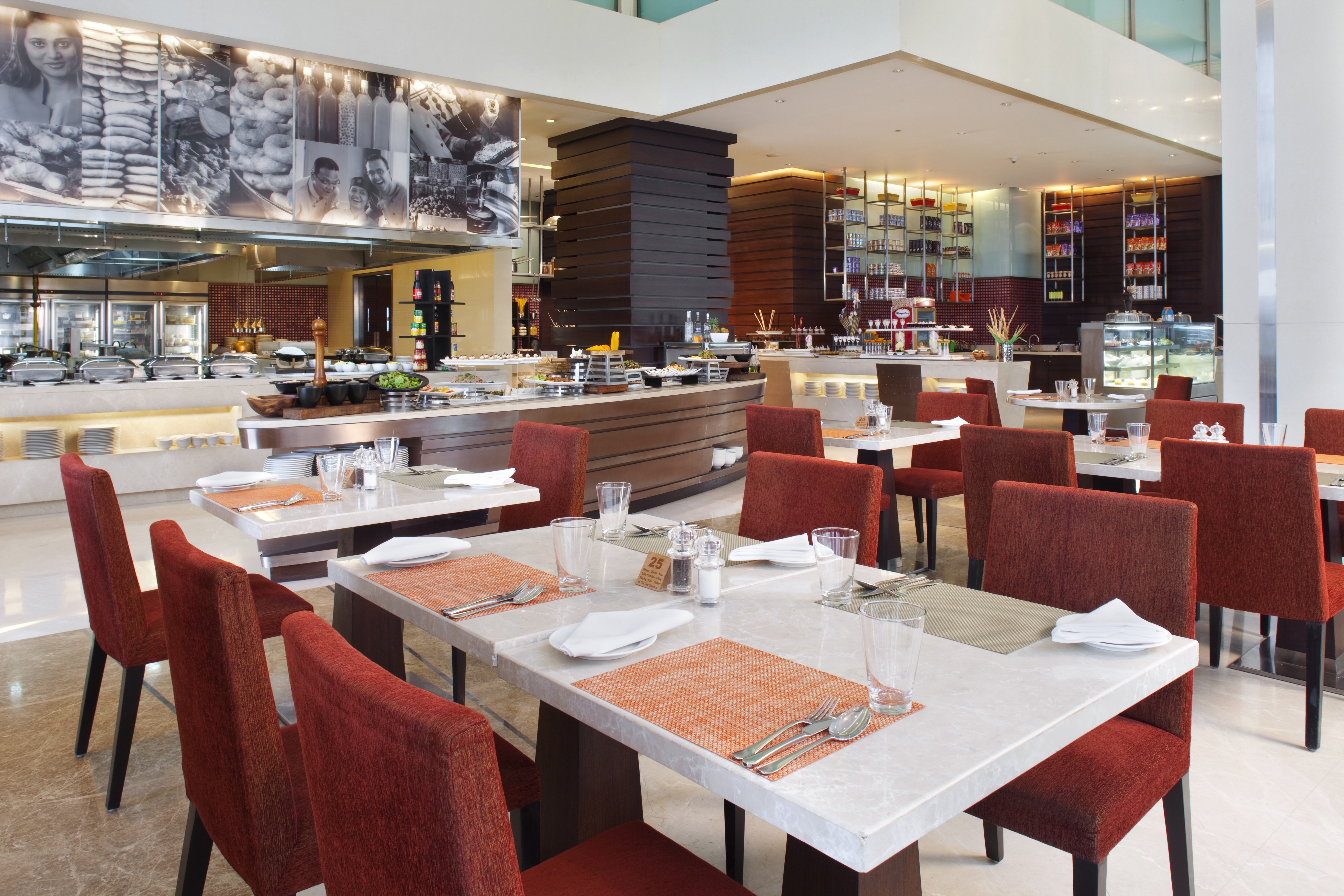 HOLIDAY INN MUMBAI INTERNATIONAL AIRPORT 45/72