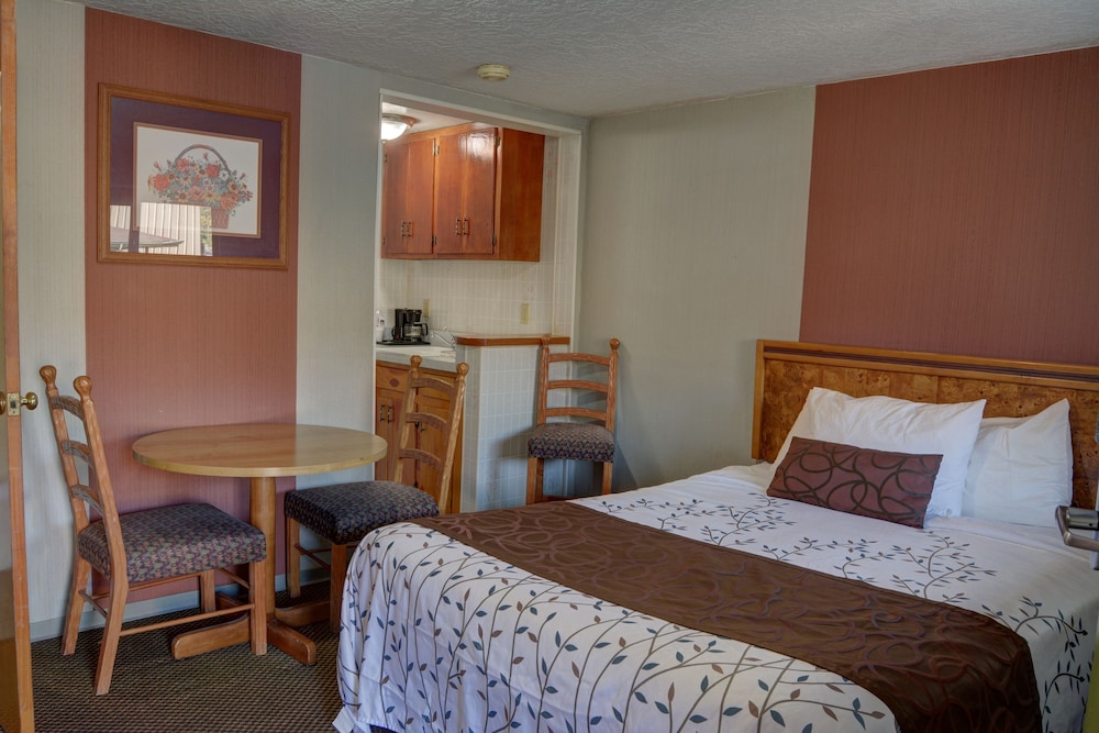 The Inn At Salmon Creek 6/23