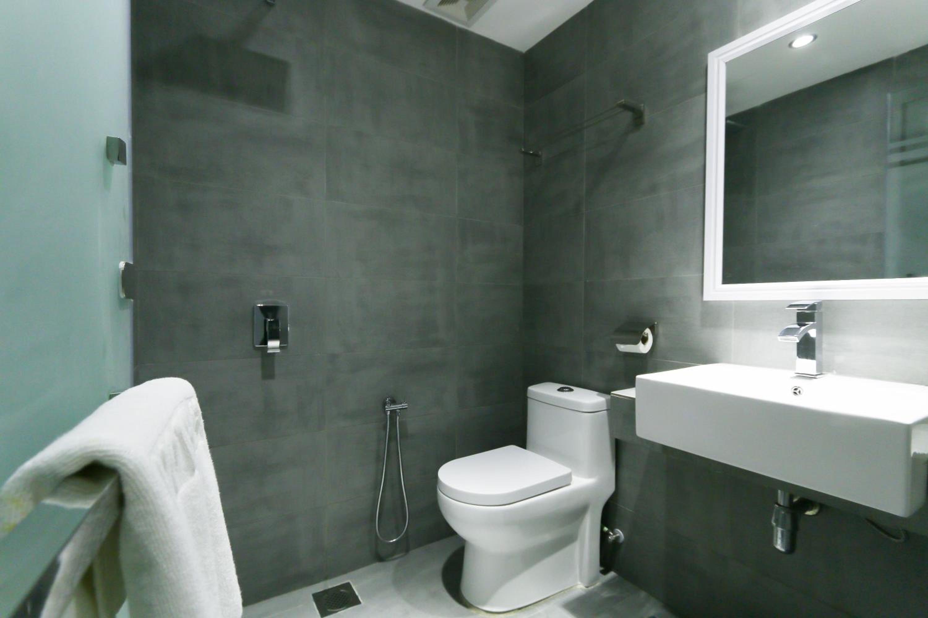 Deluxe, Family, Hotel 99 Sri Petaling @ Bukit Jalil 6/8
