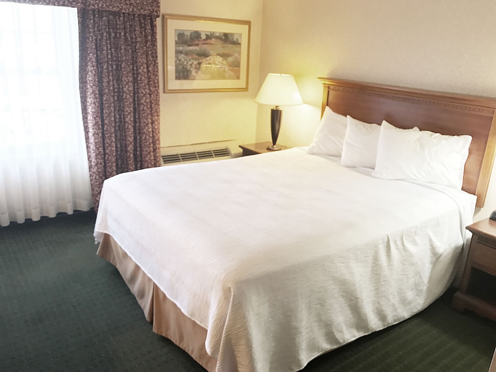 White River Inn and Suites 18/63