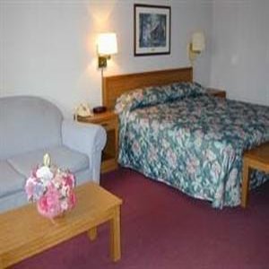 Highland Manor Inn 2/3